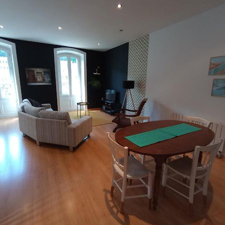 Tulle : Bel Appartement Lumineux En Centre Ville エクステリア 写真