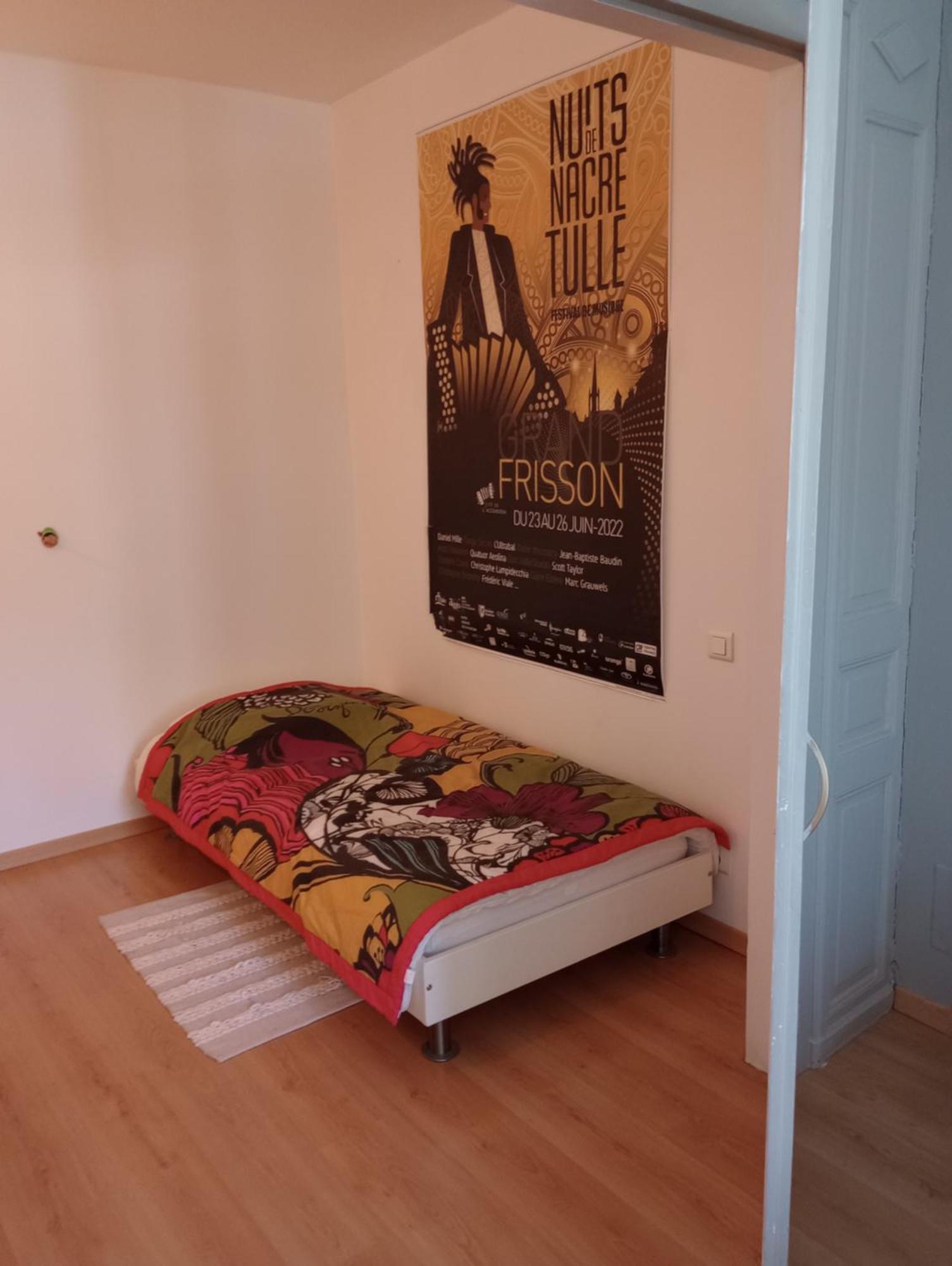 Tulle : Bel Appartement Lumineux En Centre Ville エクステリア 写真