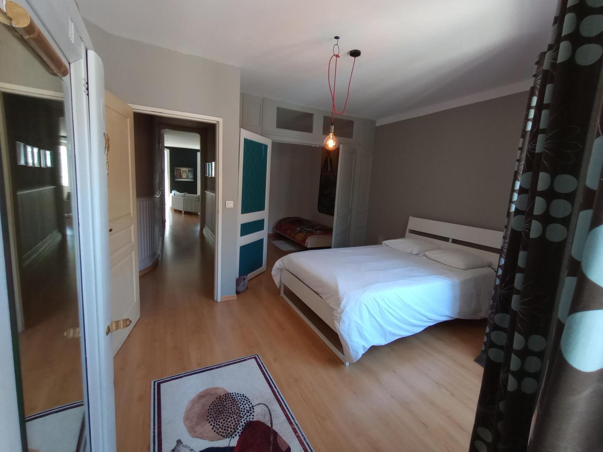 Tulle : Bel Appartement Lumineux En Centre Ville エクステリア 写真